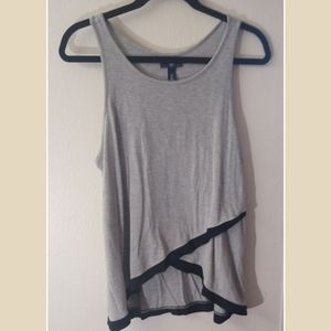 Gap tank with black criss cross hanky hem